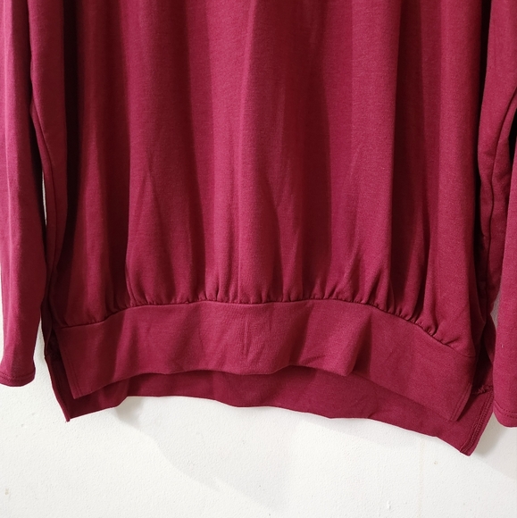 Women's Long Sleeves Graphic Sweater| Sizes Small Medium Large| Color Burgundy - Picture 6 of 9
